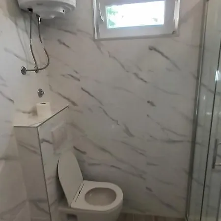 Apartment Tino Kustic 2 Pag Town