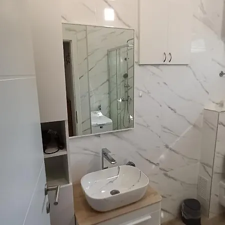 公寓 Tino Kustic 2 帕格